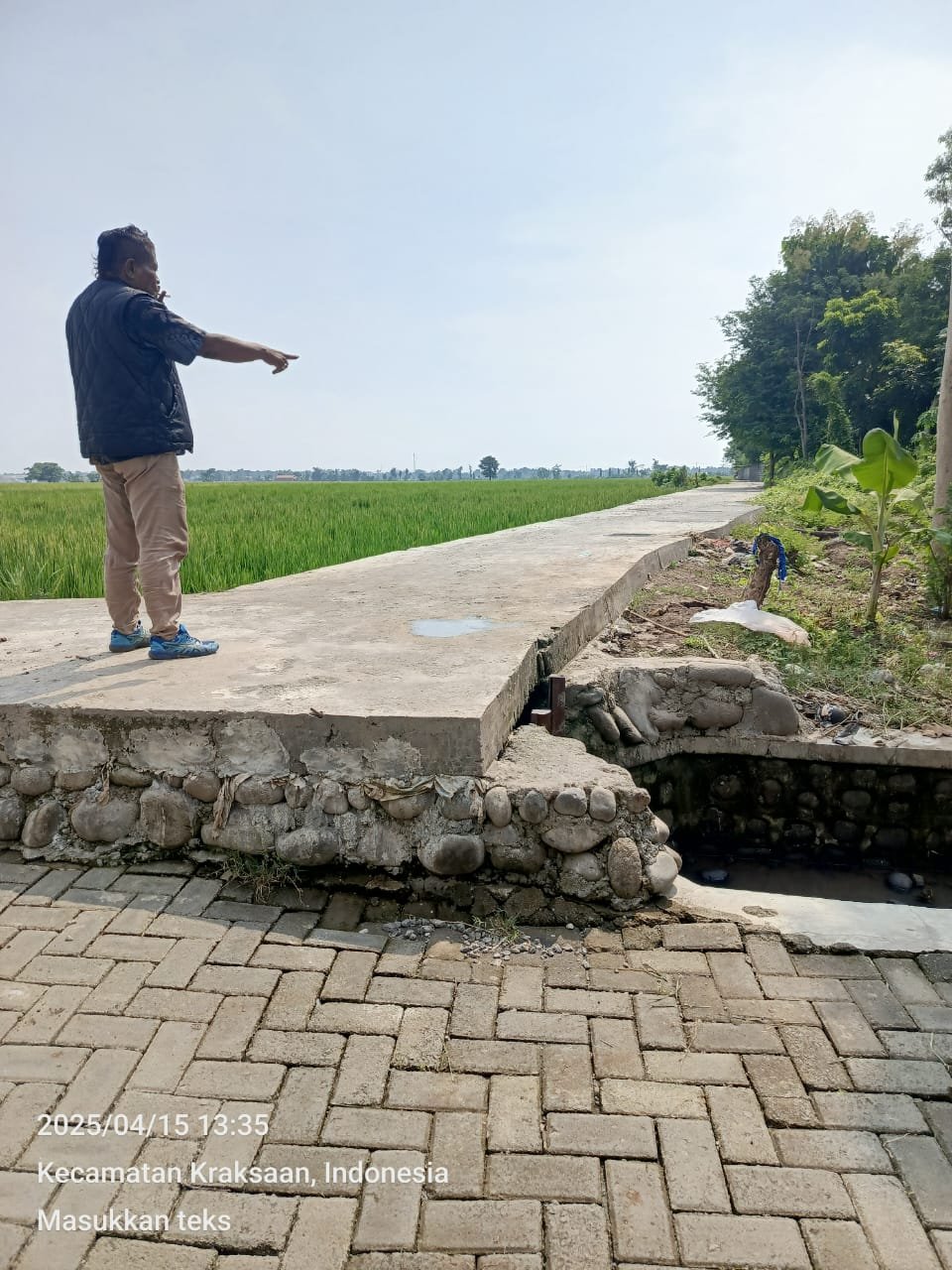 Kades Widoro Klarifikasi Isu Proyek Jalan Rabat Beton, Tegaskan Tak Ada Pengurangan Volume
