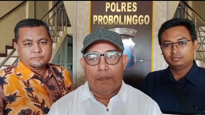 “Keadilan Pasti Berpihak pada yang Benar, Bukan kepada yang Mulut Besar,” Yek Mus Usai Klarifikasi di Polres Probolinggo