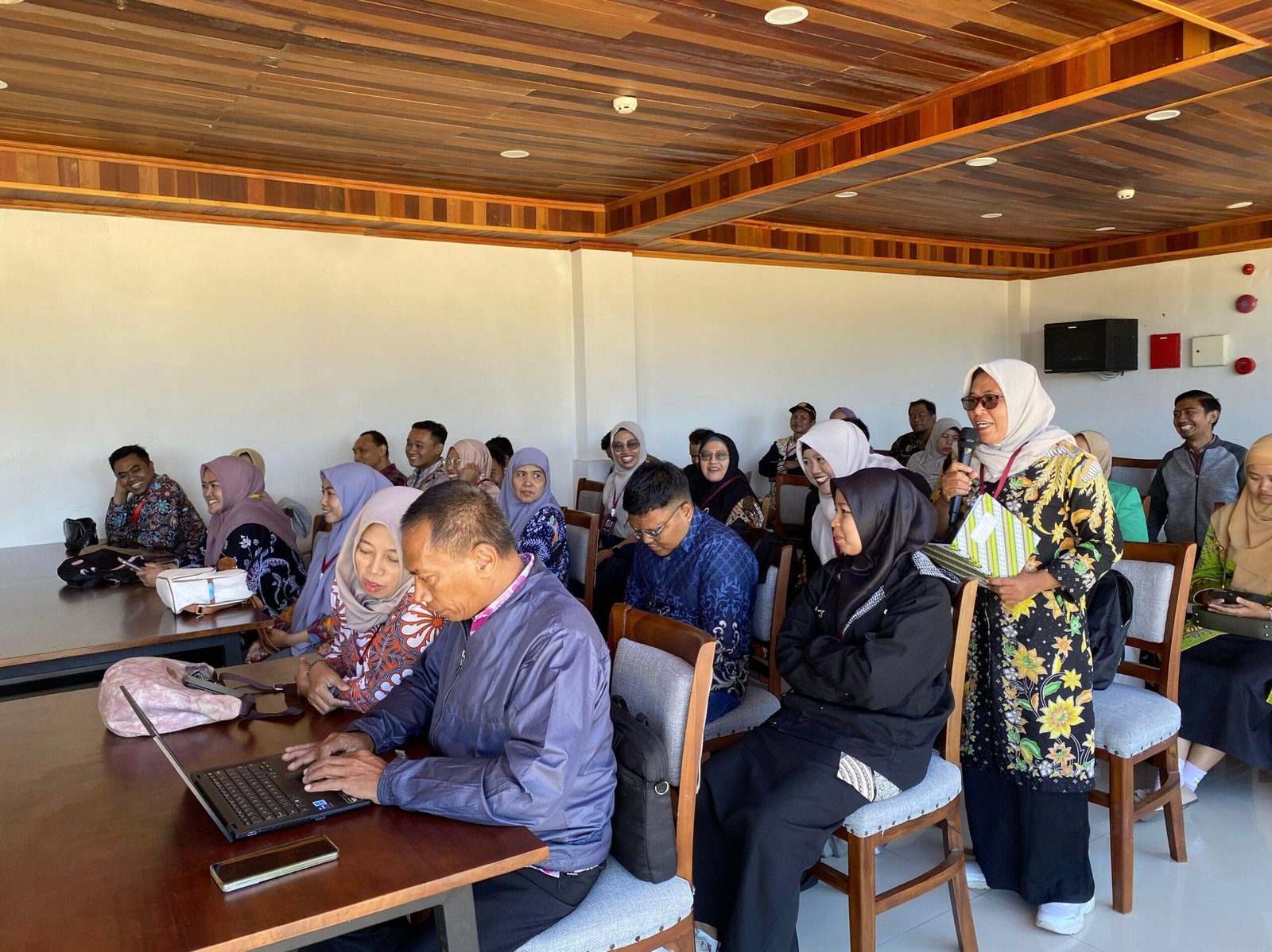 5.529 UMKM Dilatih Literasi Keuangan, Pemasaran Digital dan Keamanan Siber